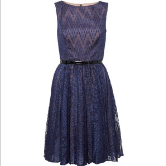 Adrianna Papell Dresses & Skirts - 🏆HP🏆NWT Adrianna Papell Zig Zag Burnout Dress